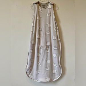 Woolino 4 seasons baby sleeping bag in excellent condition